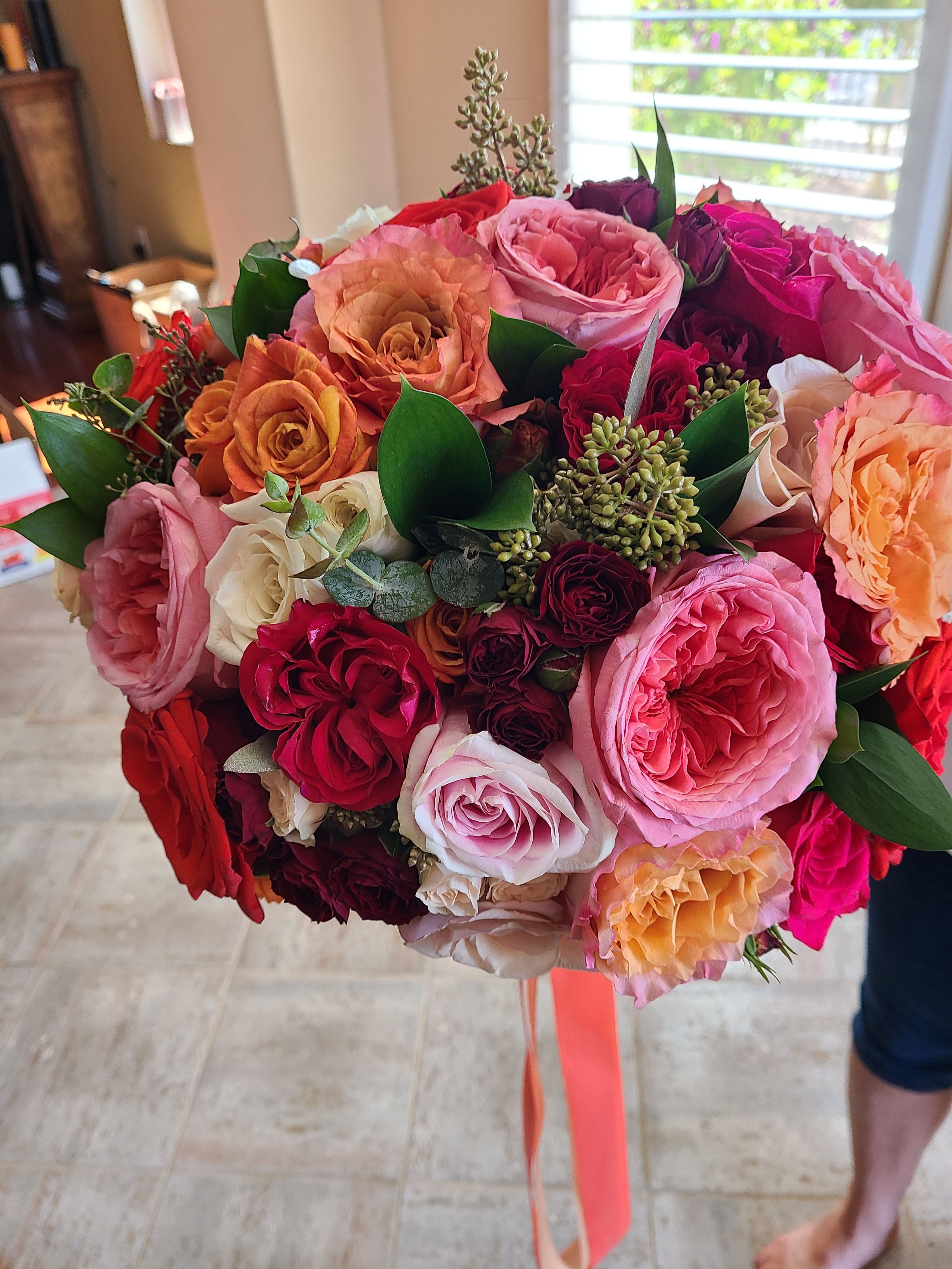 Encinitas flower arrangement F1A765BA 69B4 4119 9E18 06714307FD85